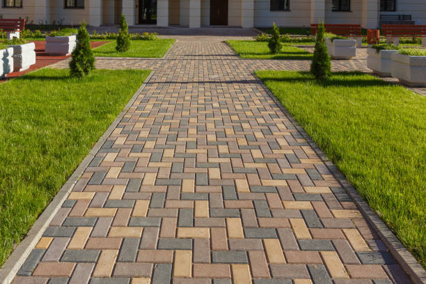 Best Driveway Pavers Cost  in Shorewood, WI
